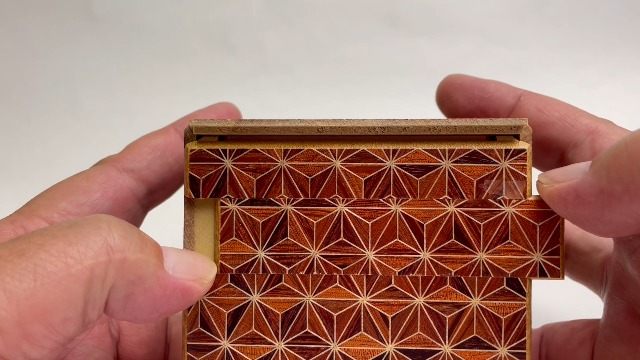 Hakone Maruyama Japanese Puzzle Box 21+1 Steps, 5 Sun Akaasa, Wood